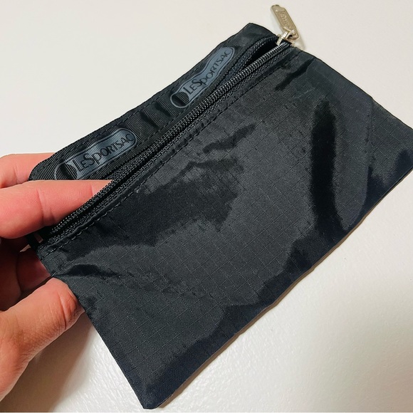 LeSportsac black mesh zip phone/wallet pouch cosmetic bag 4.5 by 7in - Picture 5 of 14